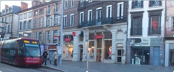 Droit au bail hyper centre Clermont-Fd 140m2 tous commerces