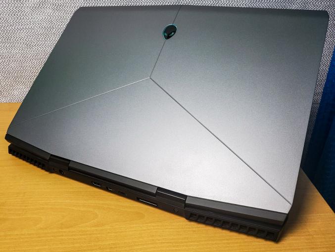 PC gamer alienware M17 Intel 8th génération