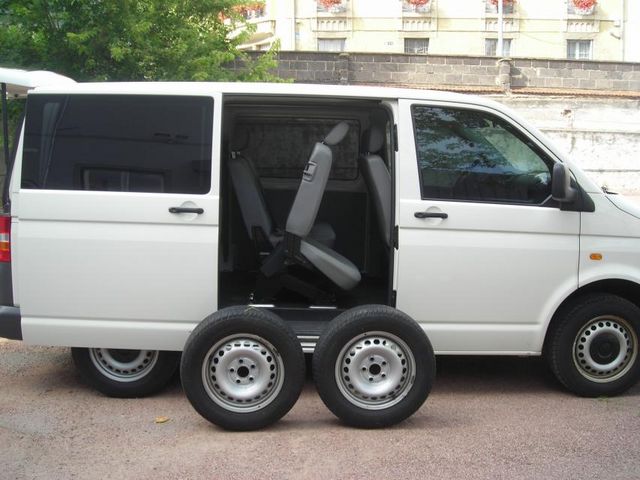 Volkswagen Transporter combi long 2.5 tdi 130 9pl 2.8t