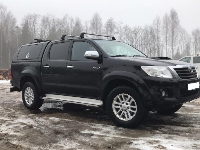 Toyota HiLux D-4D SR, D-Cab 2.5 avec toit rigide