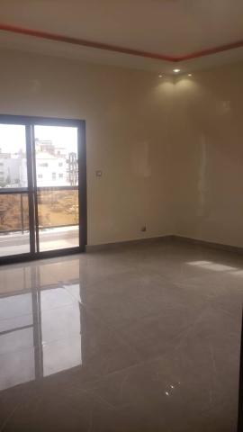 Bel appartement F4 à louer à Yoff aéroport
