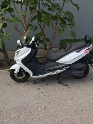 Scooters SYM GTS 300i