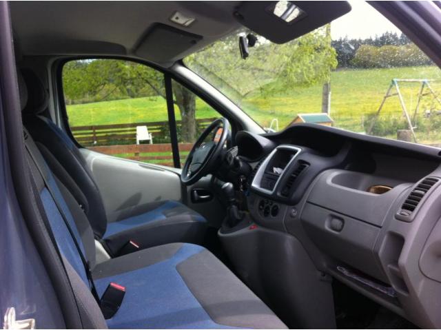 Urgent vends Renault TRAFIC 2 PASSENGER