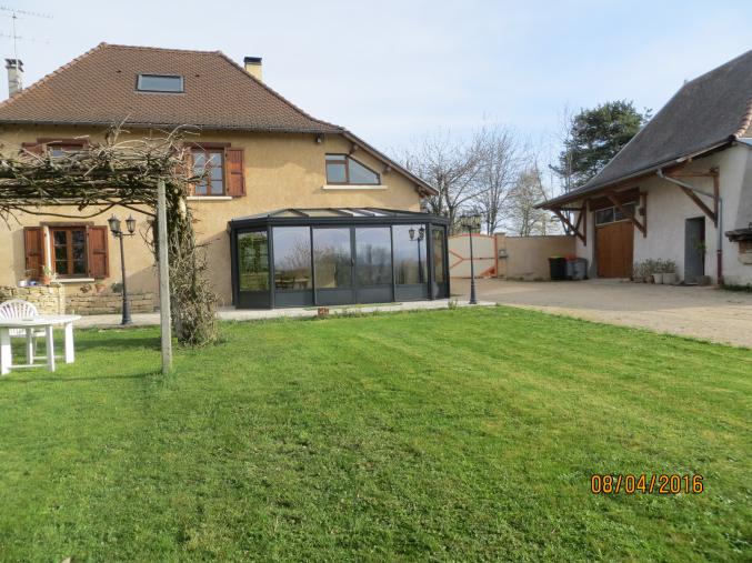 MAISON DAUPHINOISE+TERRAIN 13000 M²