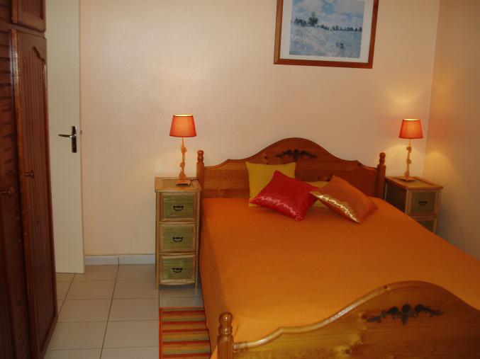 2 PIECES ,BAS DE PAVILLON