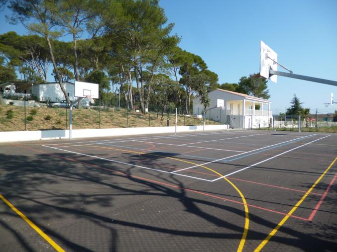 Vte TERRAIN A 20MN DE LA MER