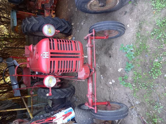 Échange tracteur farmall cub