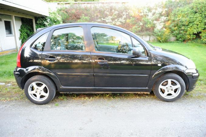 Urgent Citroen C3 1.4 hdi 5pts et 5 places.