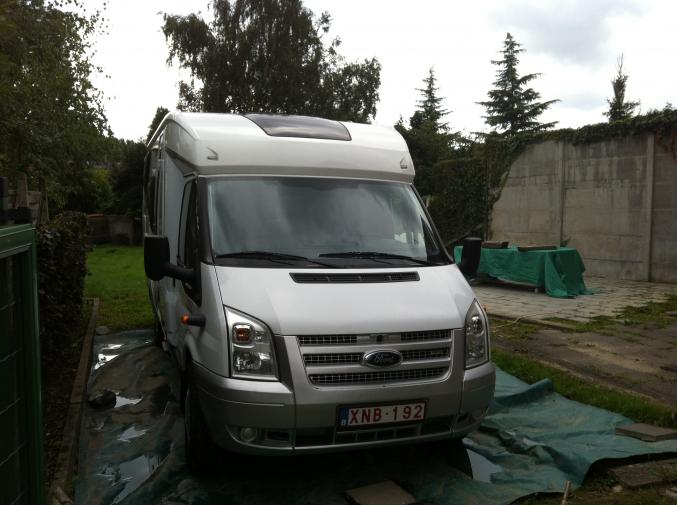 CC profilé Hobby Van Exclusive L T500GESC sur Ford Transit