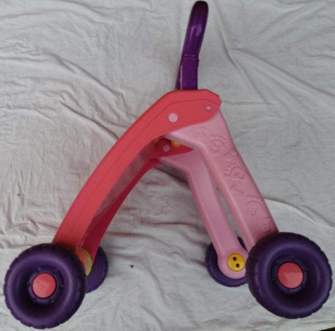 Pousseur/ Trotteur (VTECH)