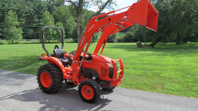 TRACTEUR KUBOTA 4X4 DIESEL 225 HEURES