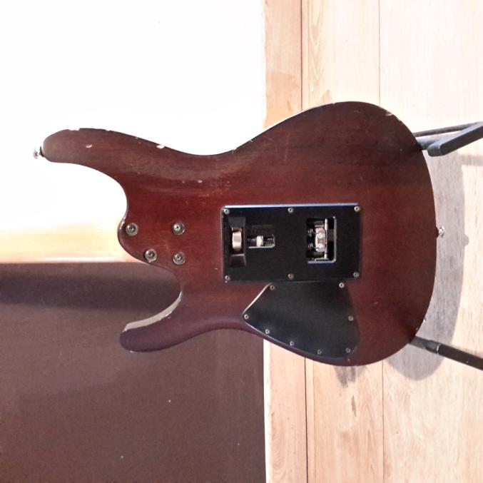 Vends guitare électrique Ibanez S770FM