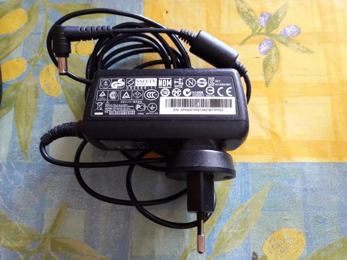 Bloc secteur ordinateur portable compacte 40W