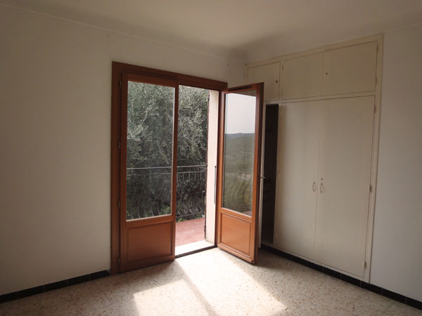 F4 EN VILLA AVEC JARDIN 20 MN DE CANNES, SOPHIA ANTIPOLIS & NICE