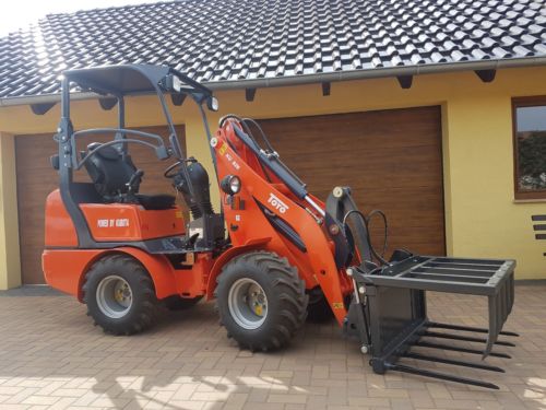 Autres Chargeuse sur pneus pour chargeur agricole Toyo 826 avec moteur Kubota 