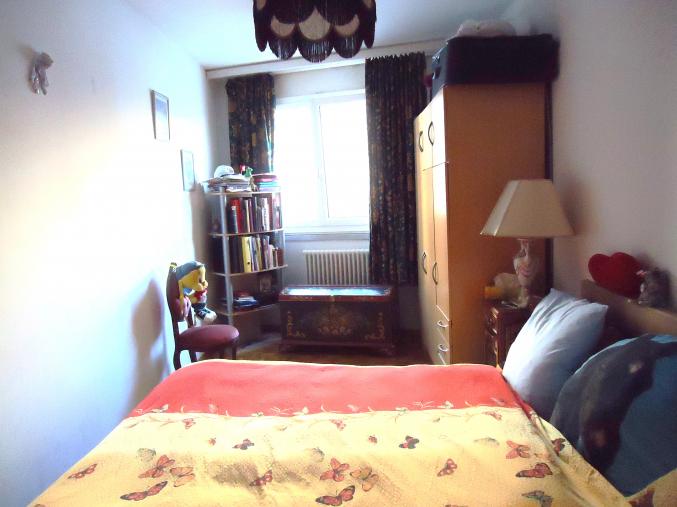 Offre une chambre à louer à Genève. Tél. 0041227964133.