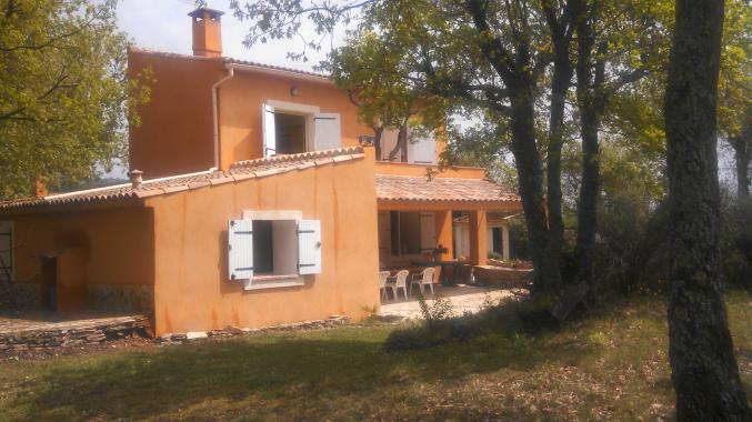 Maison seule avec piscine privée en Luberon Provence