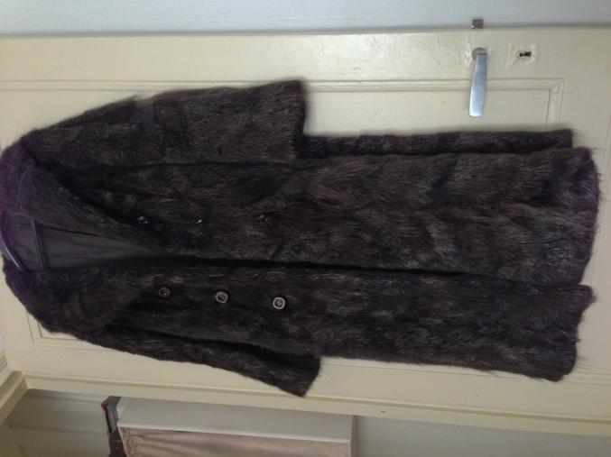 MAGNIFIQUE MANTEAU EN FOURRURE RAGONDIN 