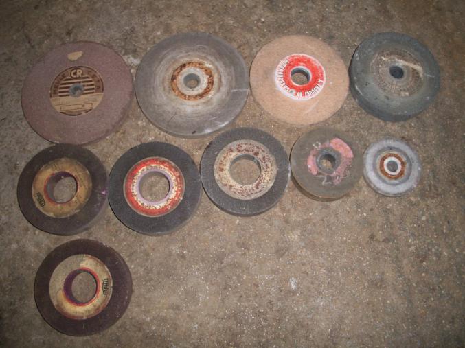 Meules d'affutage ou rectification pour tourets