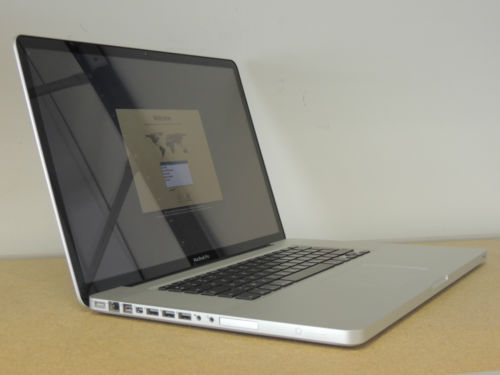 Apple MacBook Pro 17 "- MD311 (Octobre 2011)