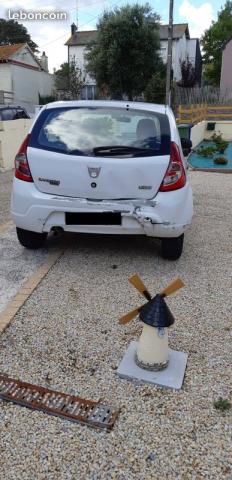 Voiture Dacia sandero 