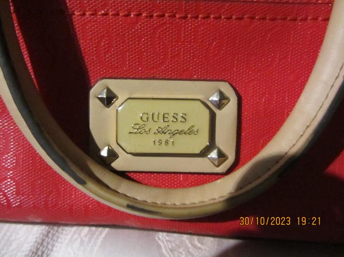 Sac et chaussures GUESS