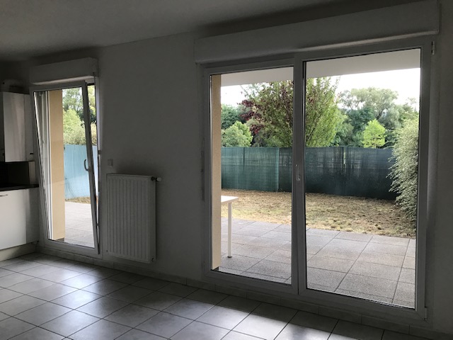 F2 , garage et parking privatif