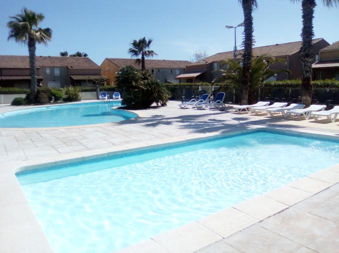 Pavillon climatisé terrasse piscine parking gratuit