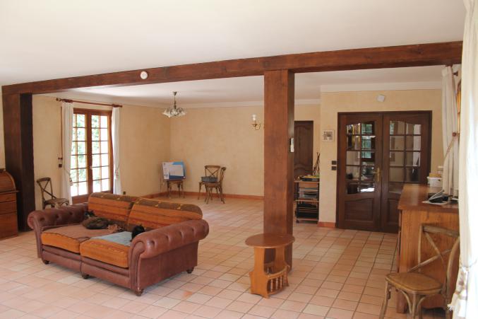 Maison- Avec sous-sol total - Grand jardin