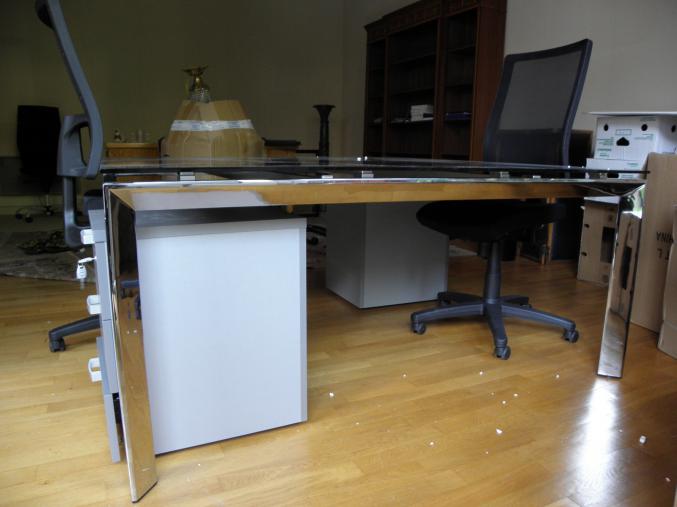 MOBILIER DE BUREAU de la marque " mobel linea" star