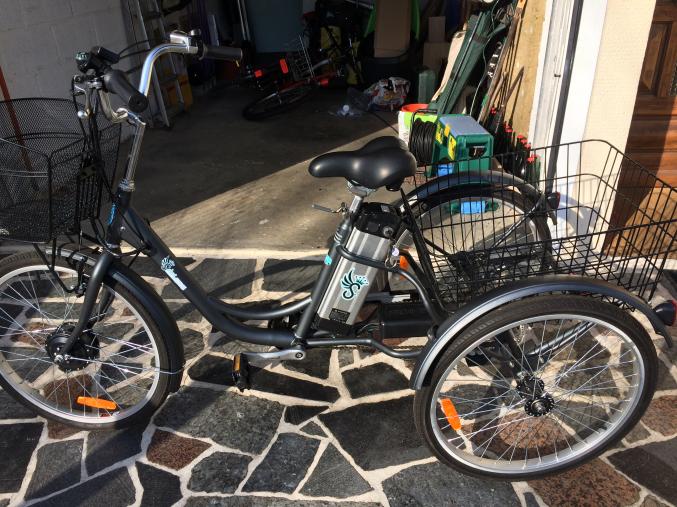 TRICYCLE ADULTE A ASSISTANCE ELECTRIQUE NEUF