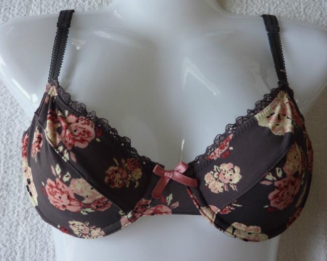 Soutien gorge gris motif fleur 85 ou 90B neuf