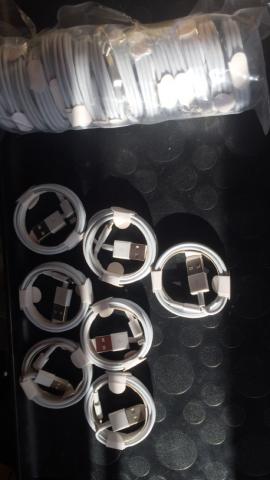 Chargeur iPhone neuf