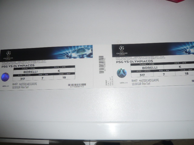 2 places de football psg olympiacos