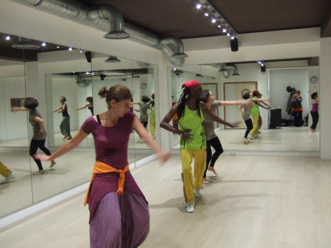 Cours de newafrodance avec jams sylla