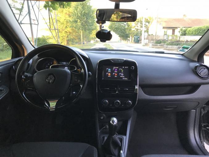 RENAULT CLIO IV NOIRE