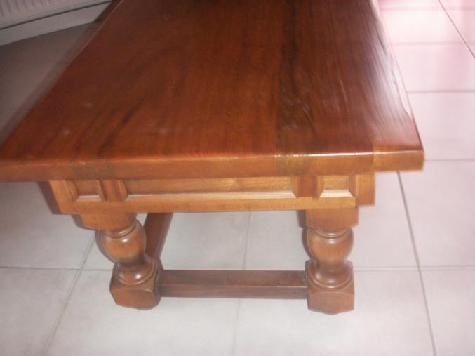 Table basse en bois massif de salon