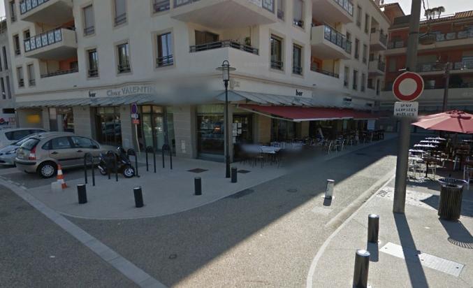 Loue garage Genas centre