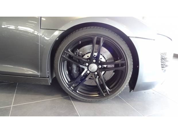 AUDI R8 4.2 V8 420 Quattro R tronic