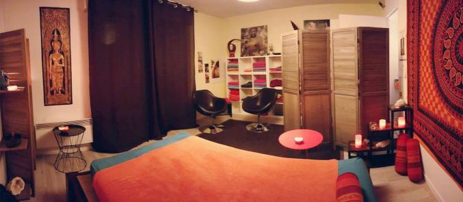 Massage tantrique et initiation au tantra