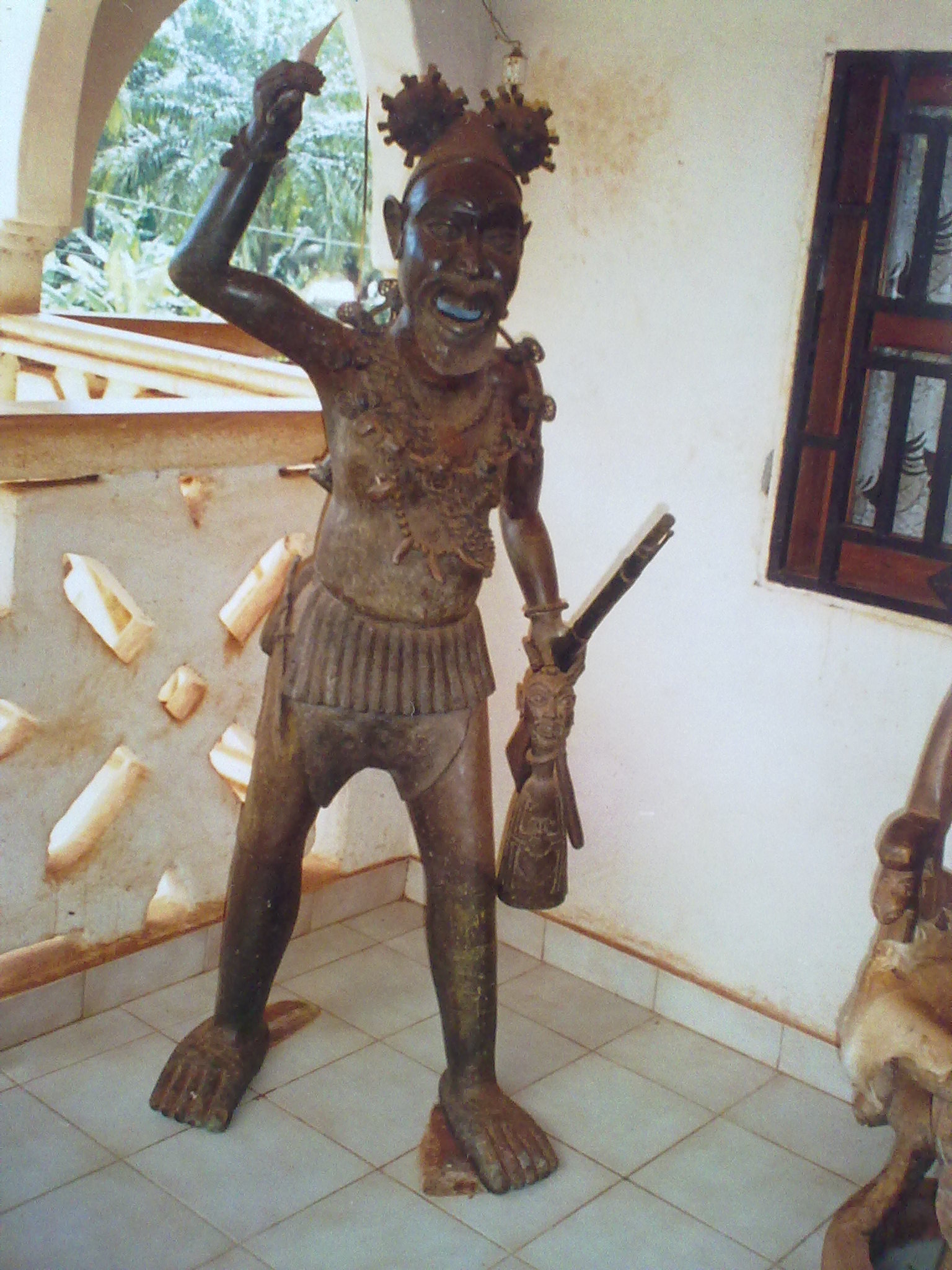 Je vends ma collection d'objets d'arts africain faite en bronze patiné