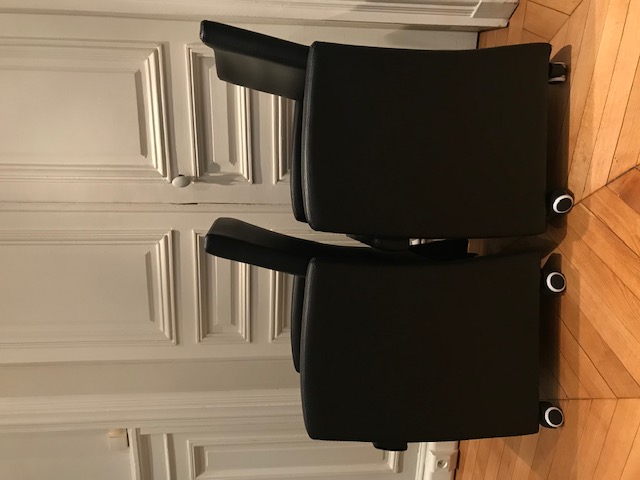 Vente de chauffeuses (fauteuils) à roulettes