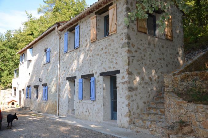 Moulin restauré au calme à deux pas de toutes commodités