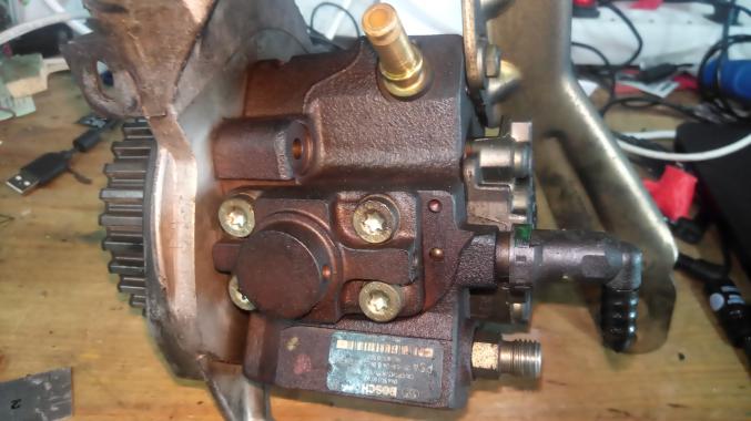Vend pièces moteur Peugeot Citroën 1.6 HDI