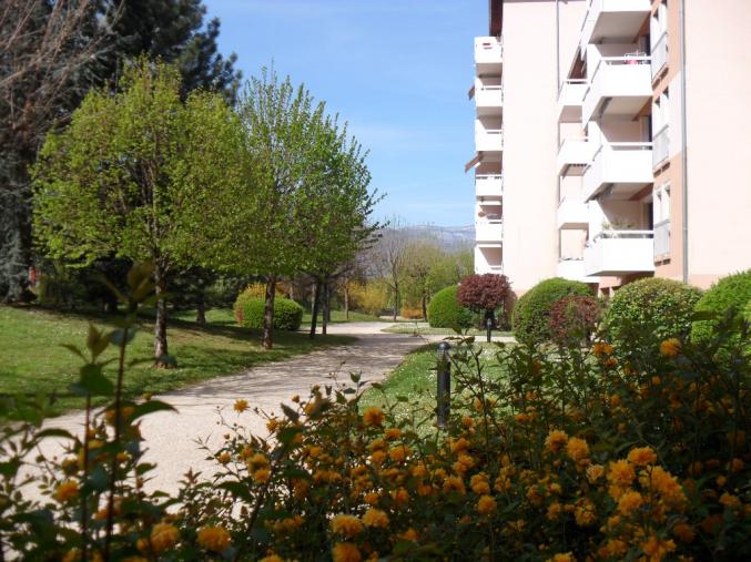 2 pièces  residence arborée