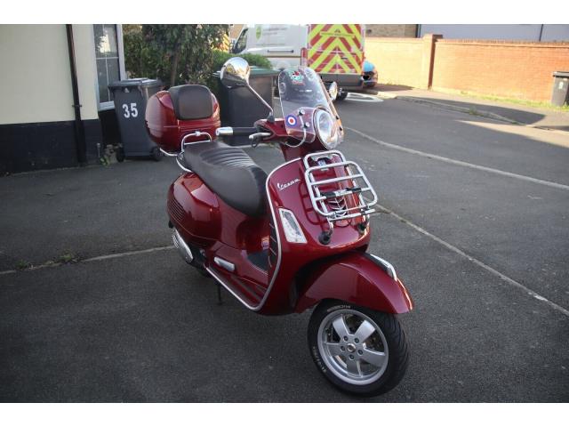 Vespa GTS 300 Touring ABS 2017