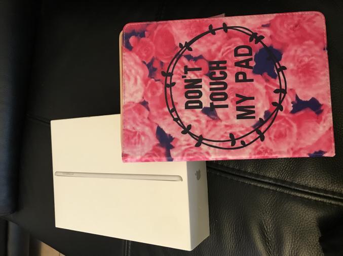 IPad sixième génération WIFI 32 giga.  9,7 pouces 