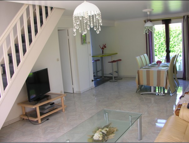 A SAISIR : BELLE MAISON INDEPENDANTE MODERNE