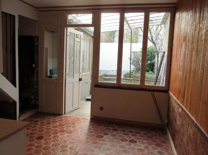 Particulier vend maison de ville ancienne avec cour privée à la Ferté Gaucher