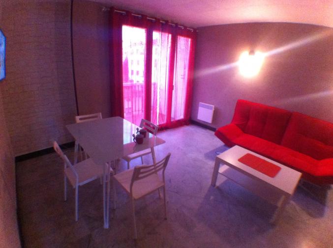 Agréable T3 - Traversant - Proche Ctre Ville 